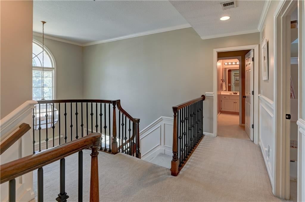 411 NE BITTER CREEK Road — photo 61