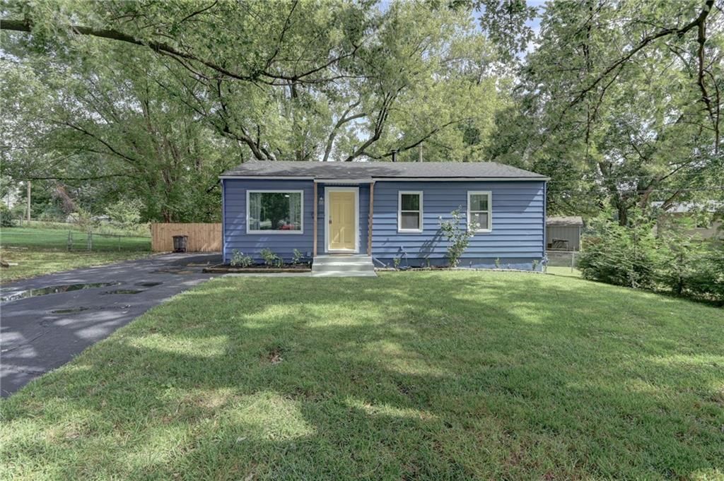 1503 N Hocker Avenue — photo 3