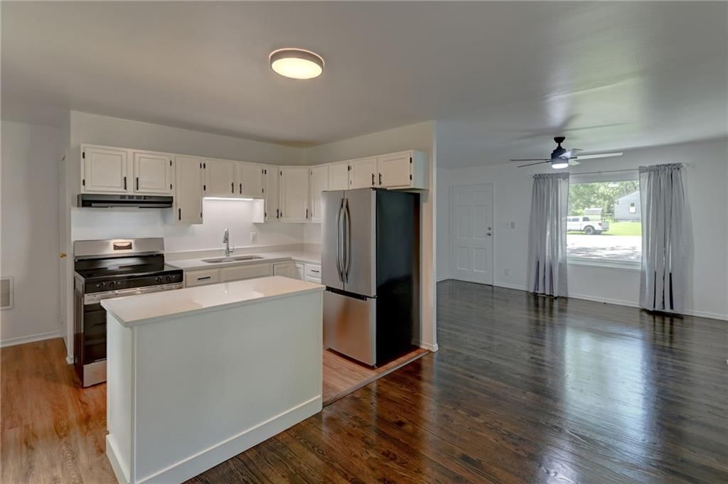 1503 N Hocker Avenue — photo 16