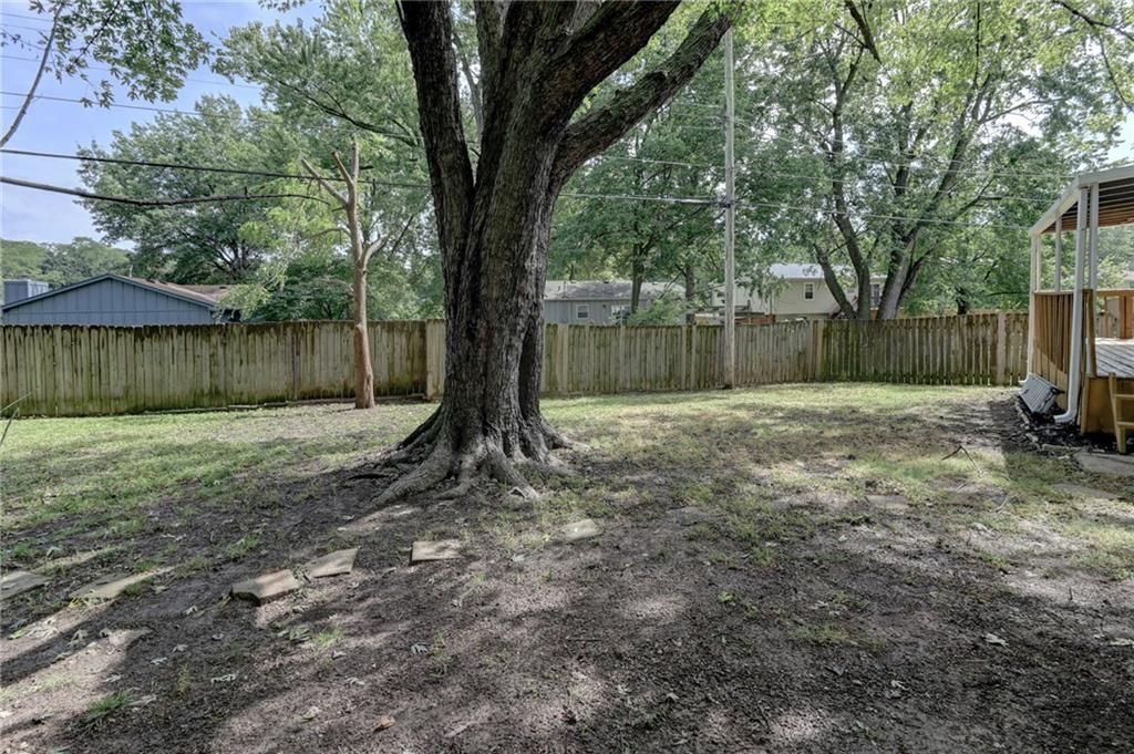 1503 N Hocker Avenue — photo 37