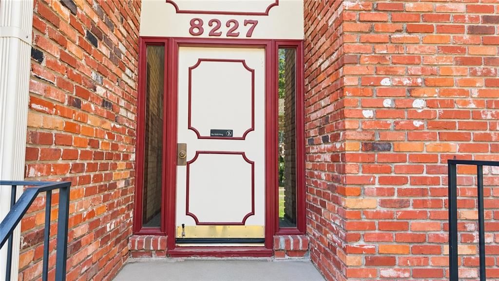 8227 Santa Fe Drive — photo 2