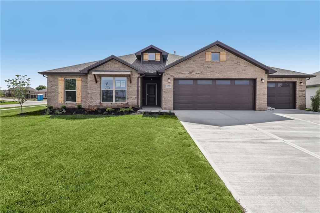 6634 McCormick Drive, Shawnee, KS