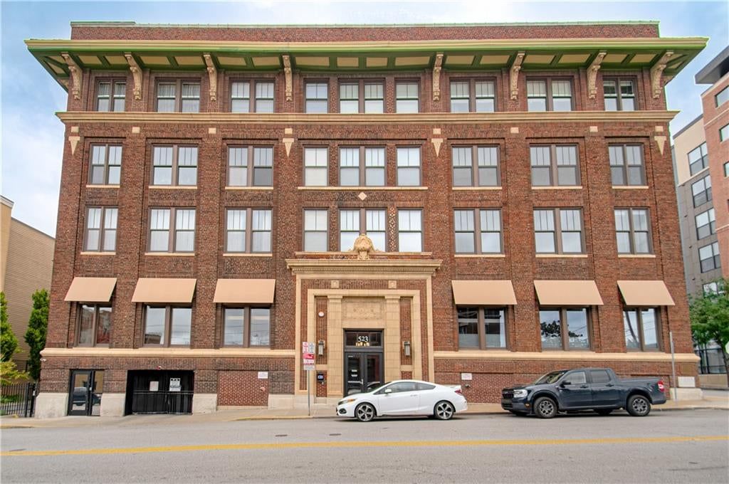 523 Grand #1D Boulevard — photo 35