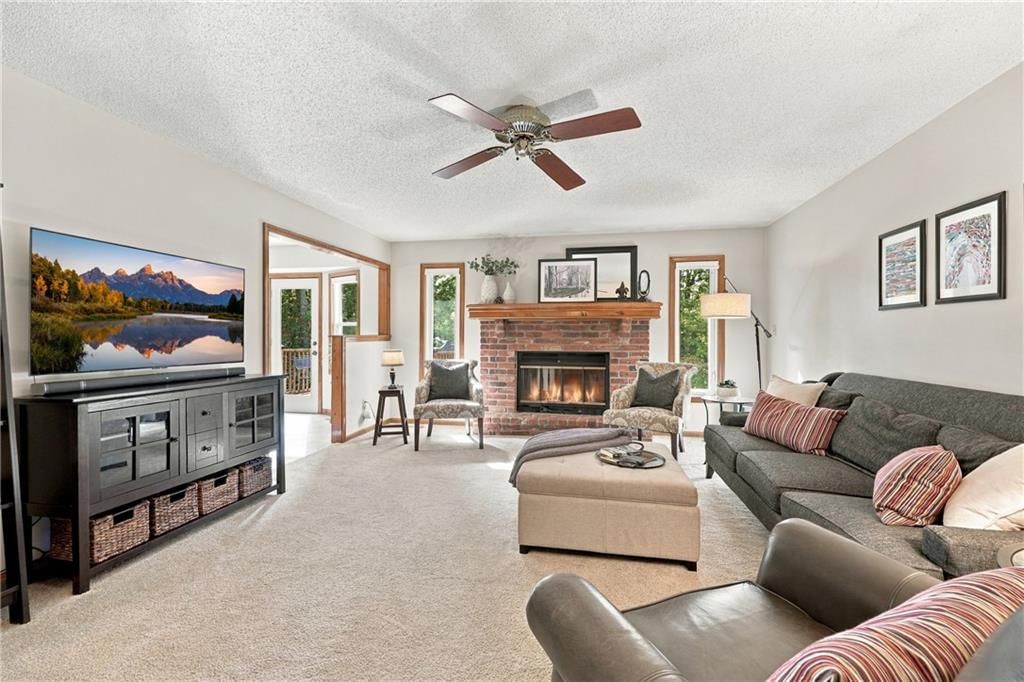 2830 Sweet Briar Drive — photo 3