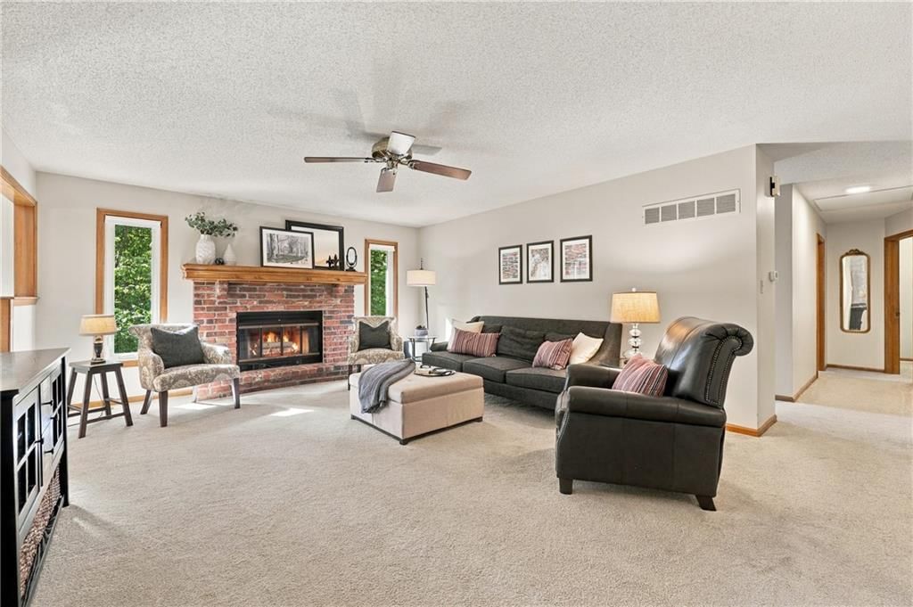 2830 Sweet Briar Drive — photo 4