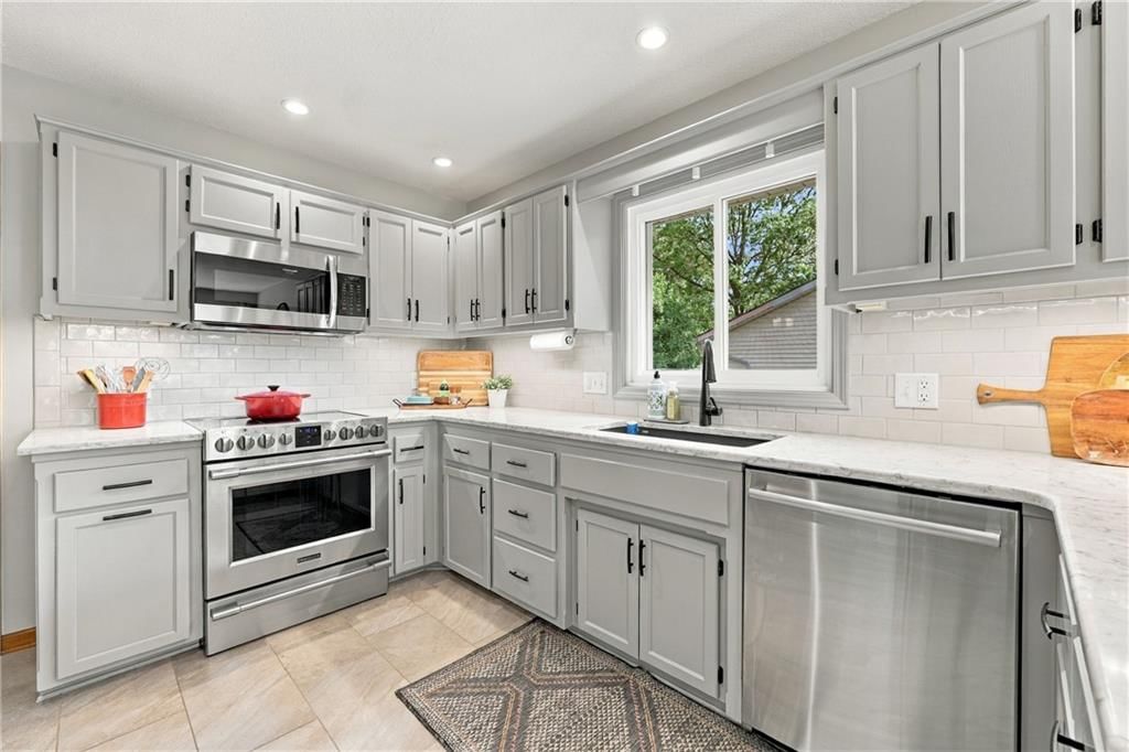 2830 Sweet Briar Drive — photo 12