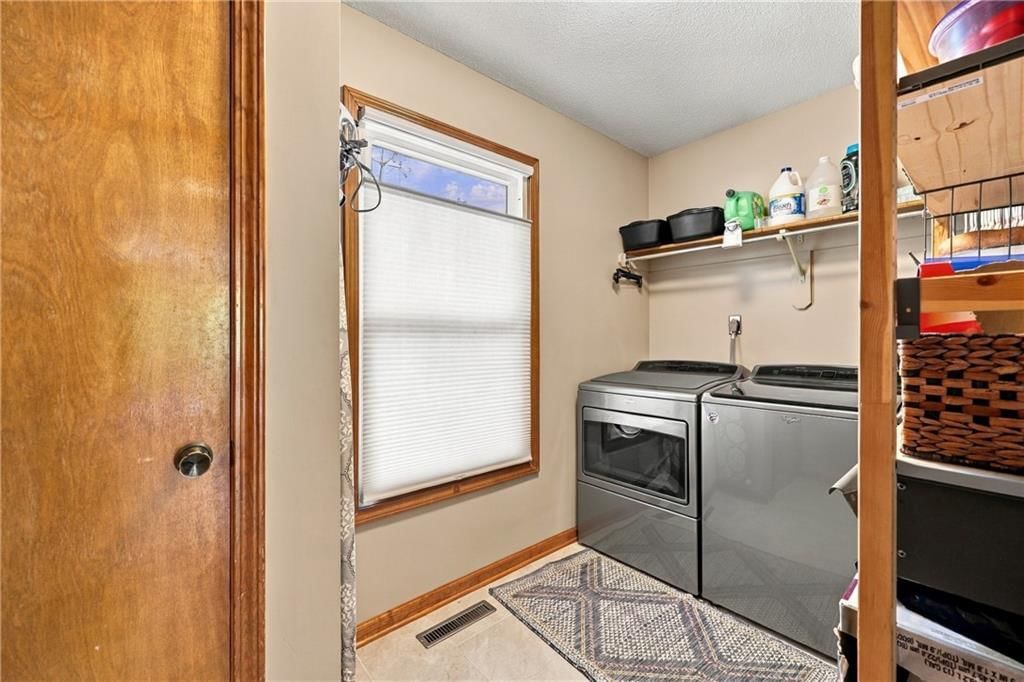 2830 Sweet Briar Drive — photo 14
