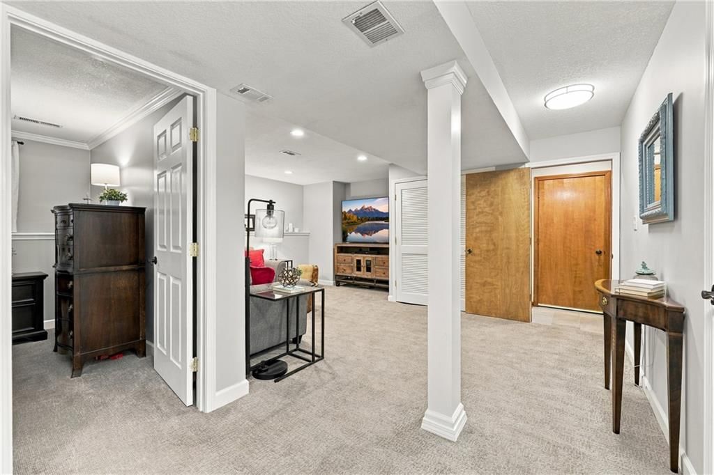 2830 Sweet Briar Drive — photo 27