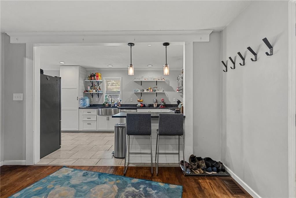 709 W Poor Street — photo 10