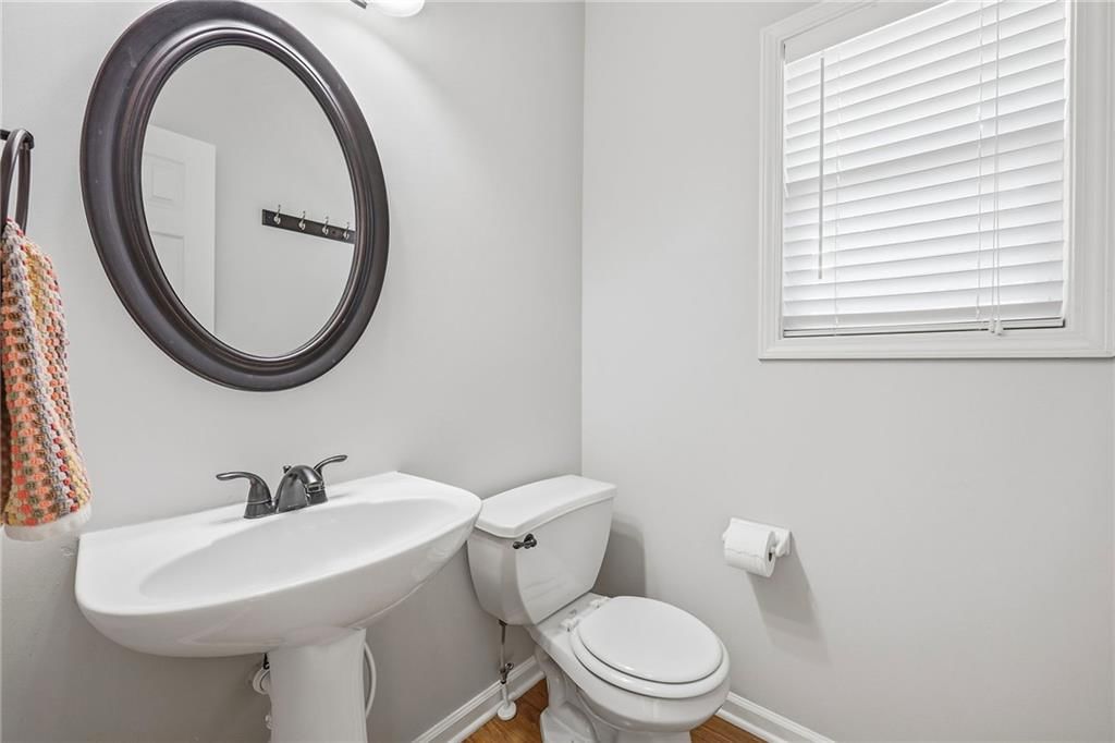 Photo 16 of 37 - 2325 W Piatt Lane, Olathe, KS 66061