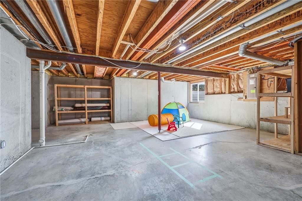 Photo 22 of 37 - 2325 W Piatt Lane, Olathe, KS 66061