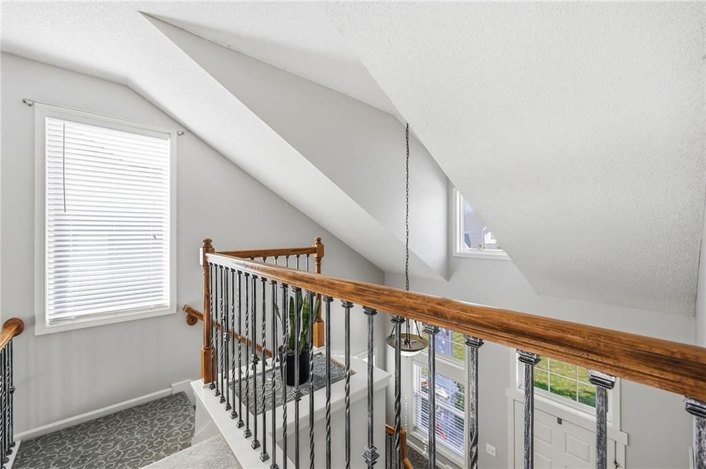 Tray ceiling at 2325 W Piatt Lane, Olathe, KS 66061