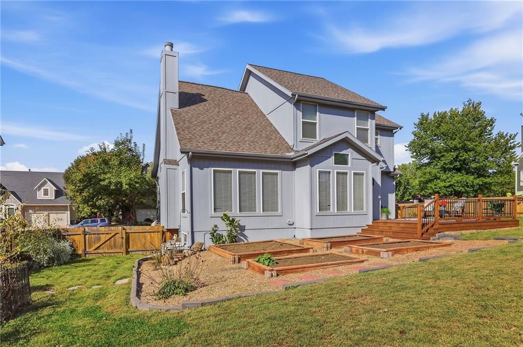Photo 35 of 37 - 2325 W Piatt Lane, Olathe, KS 66061