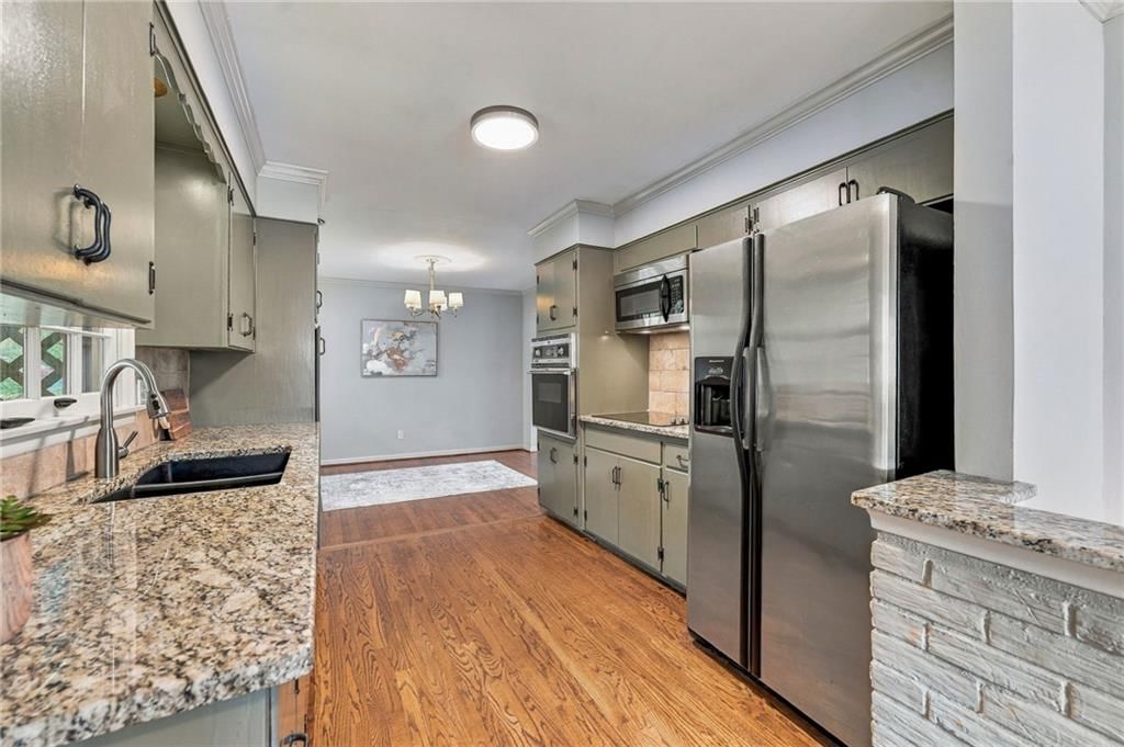 8116 W 92nd Street — photo 13