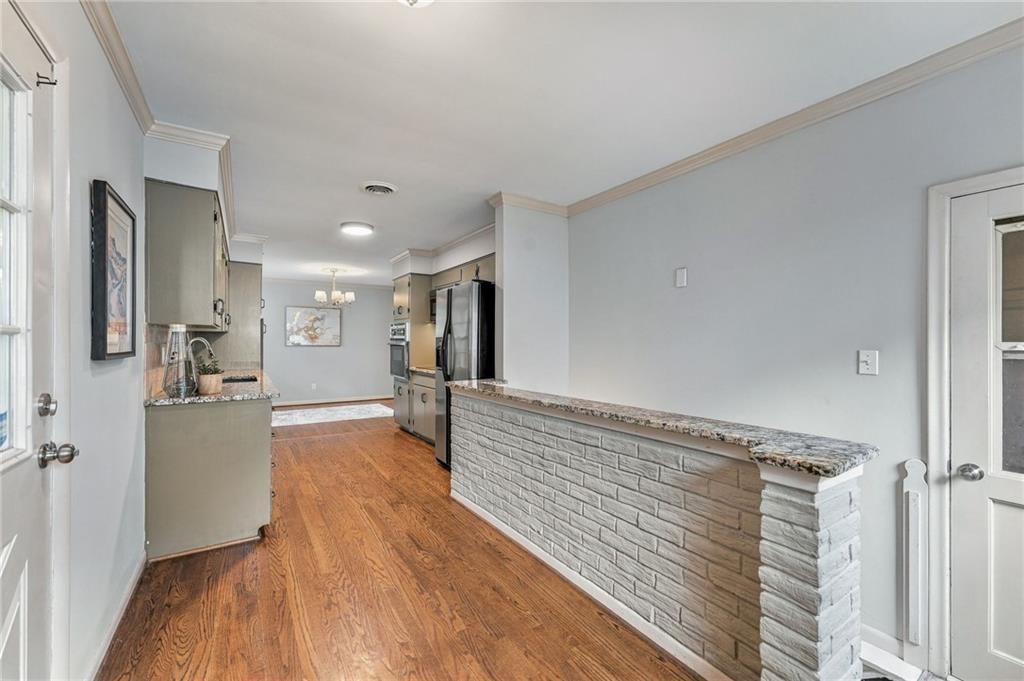 8116 W 92nd Street — photo 16