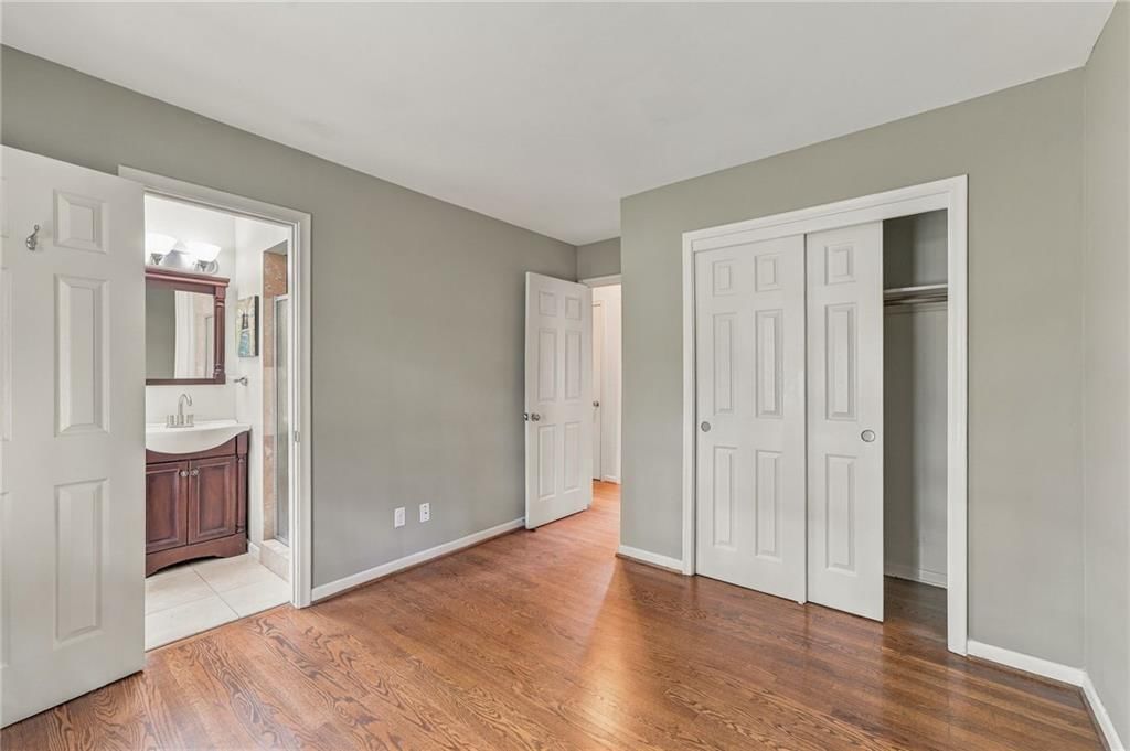 8116 W 92nd Street — photo 18