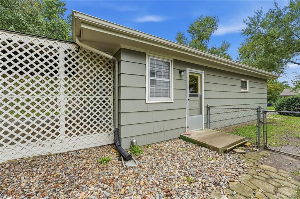 8116 W 92nd Street — photo 29