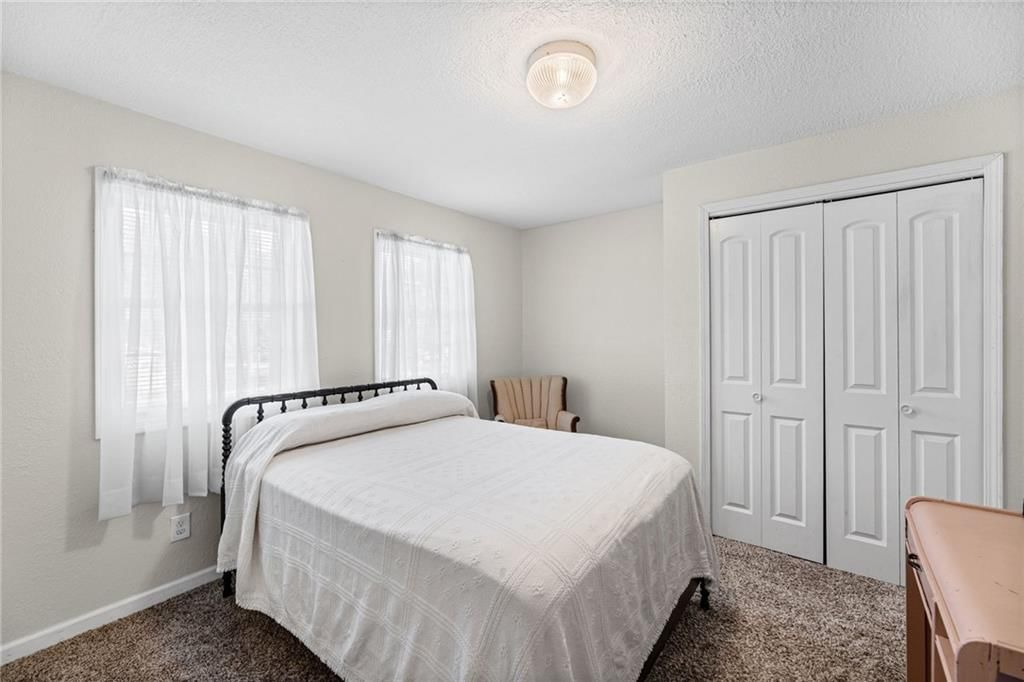 945 S Sycamore Street — photo 26