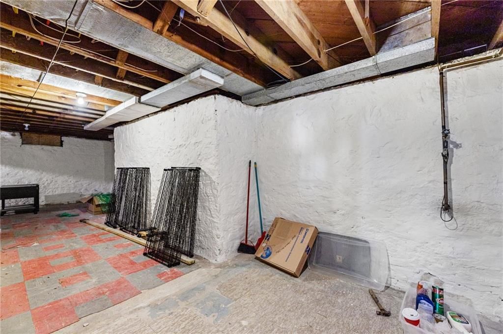 945 S Sycamore Street — photo 33