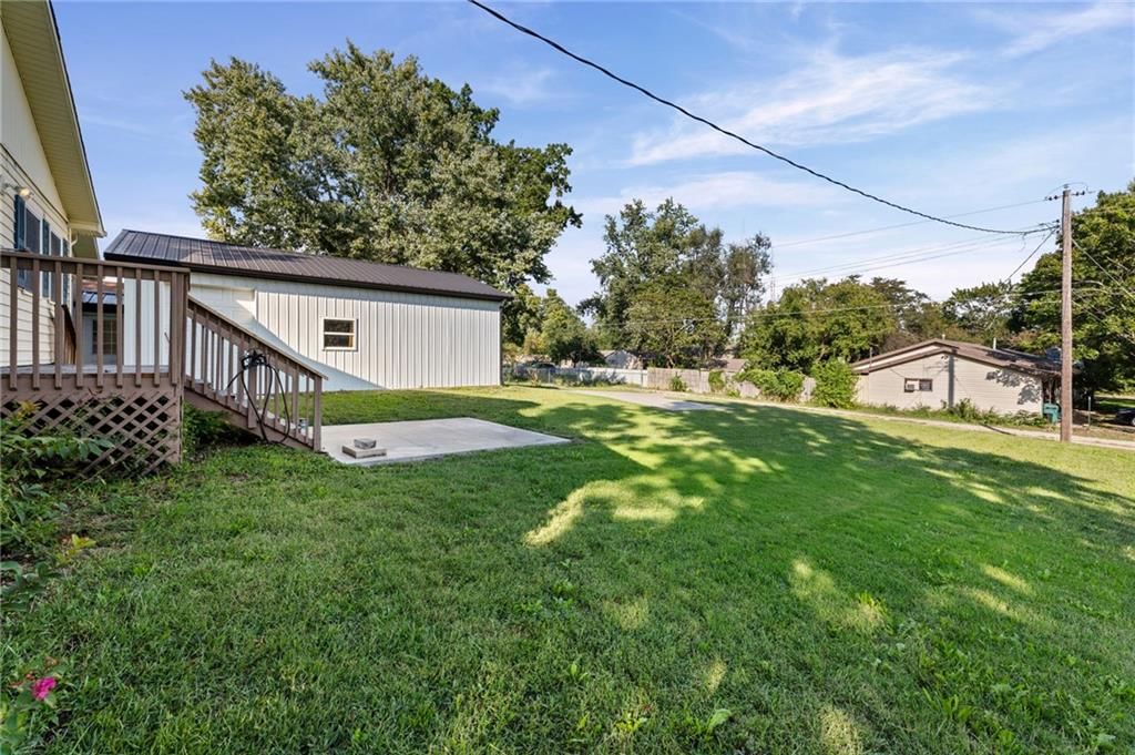 945 S Sycamore Street — photo 43