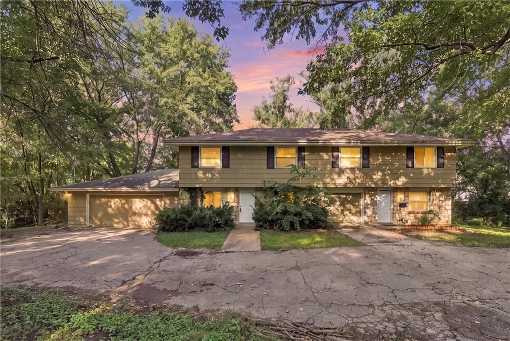 1010-1012 S Osage Street, Independence, MO: listing photo 2