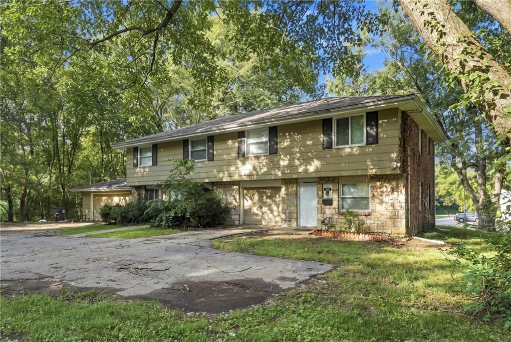 1010-1012 S Osage Street, Independence, MO: listing photo 3