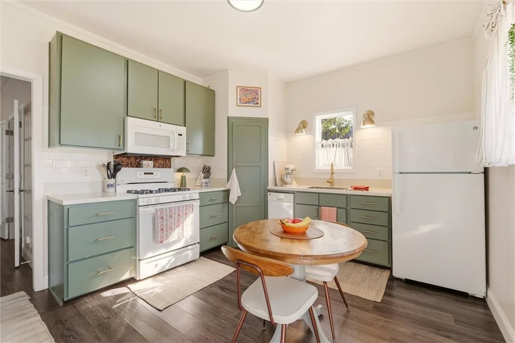 1523 W 39th Avenue — photo 12