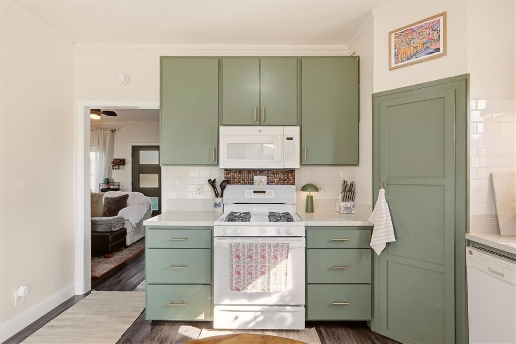 1523 W 39th Avenue — photo 15