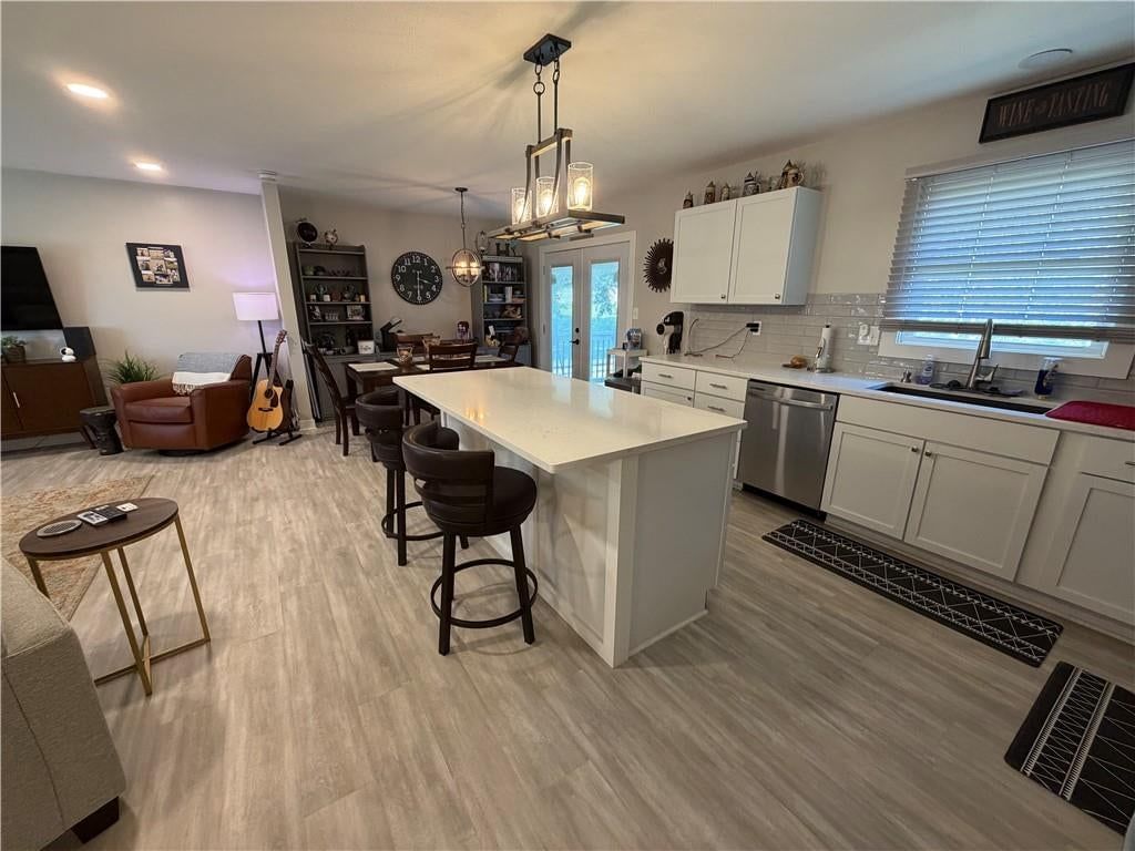 3609 N 154th Terrace — photo 8