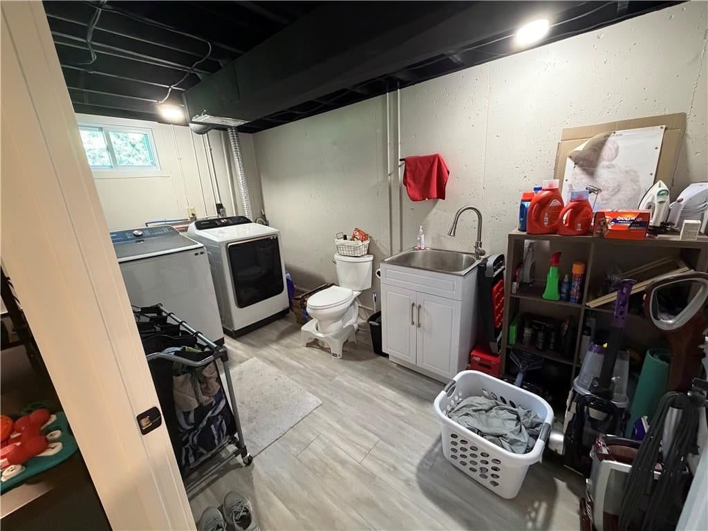 3609 N 154th Terrace — photo 21