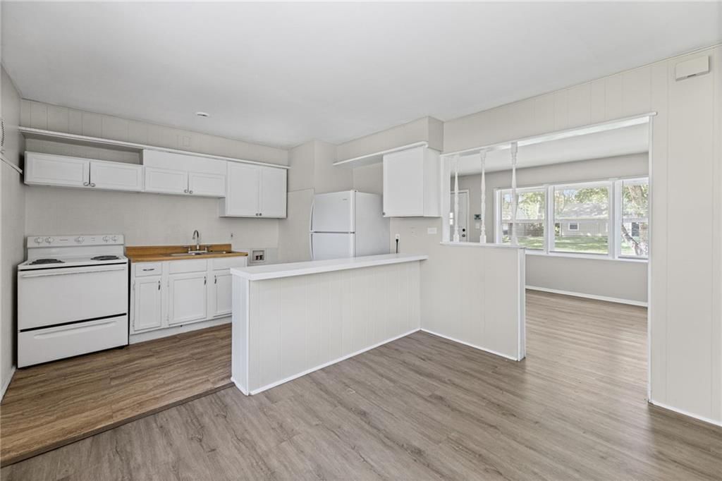 11305 Crystal Avenue — photo 9