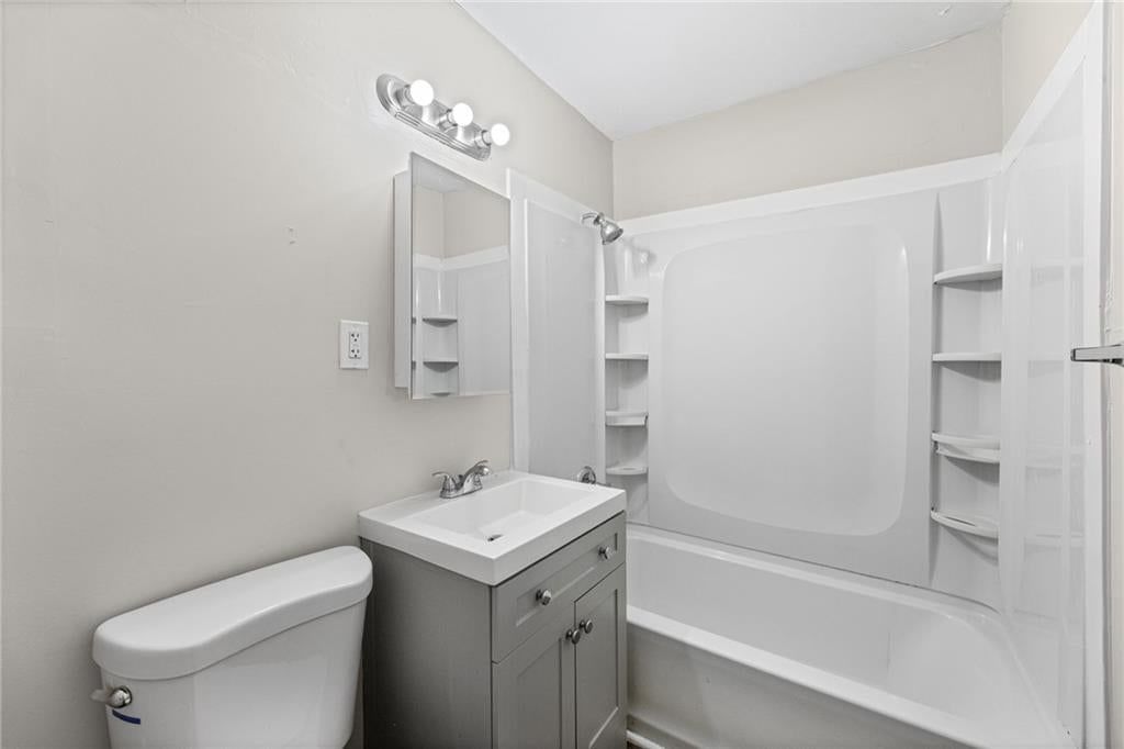 11305 Crystal Avenue — photo 16