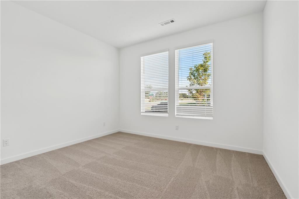 21347 Cleveland Street — photo 3