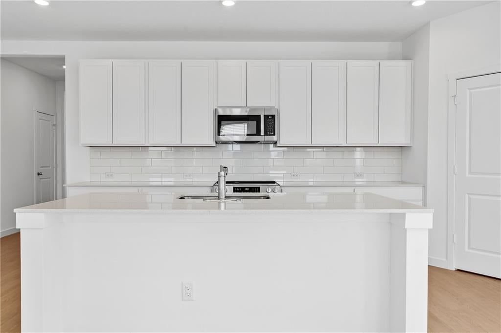 21347 Cleveland Street — photo 9