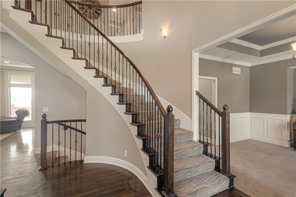 15553 W 163rd Terrace — photo 3