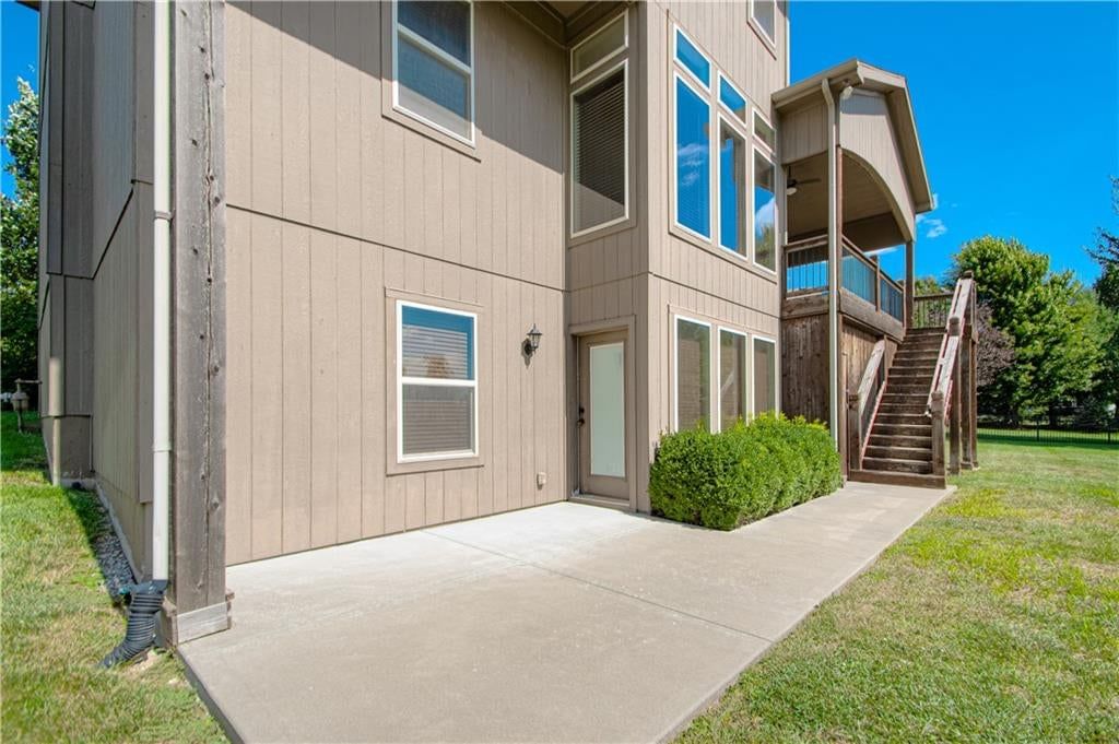 15553 W 163rd Terrace — photo 41