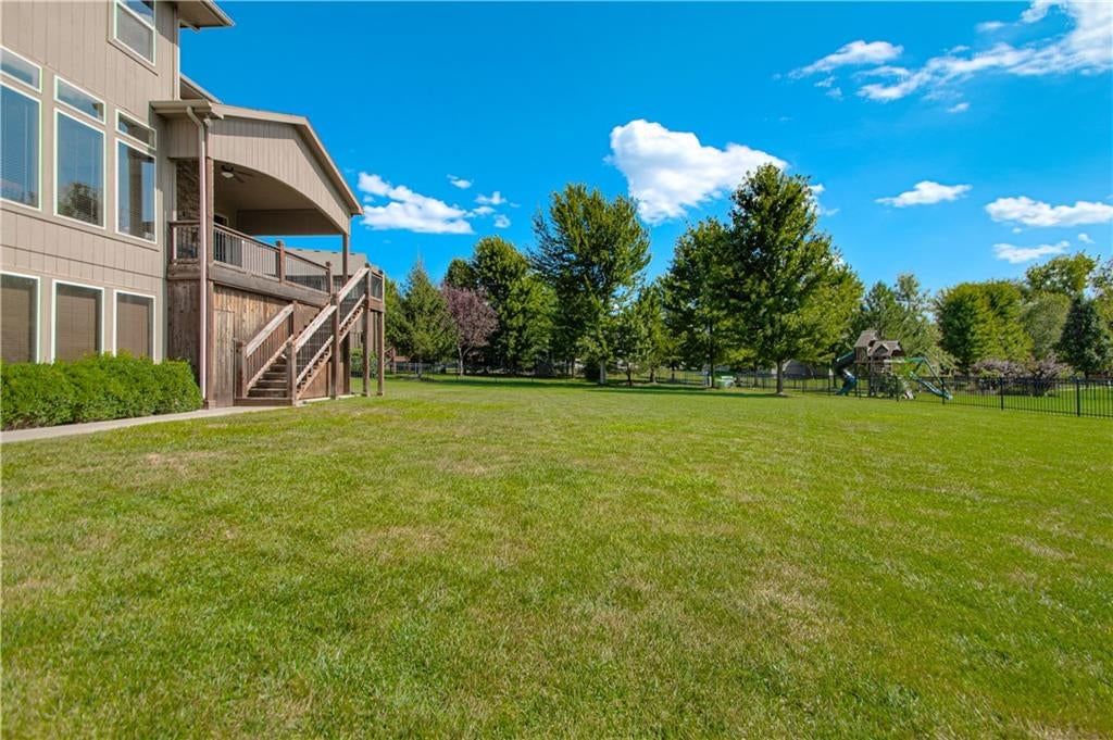 15553 W 163rd Terrace — photo 43