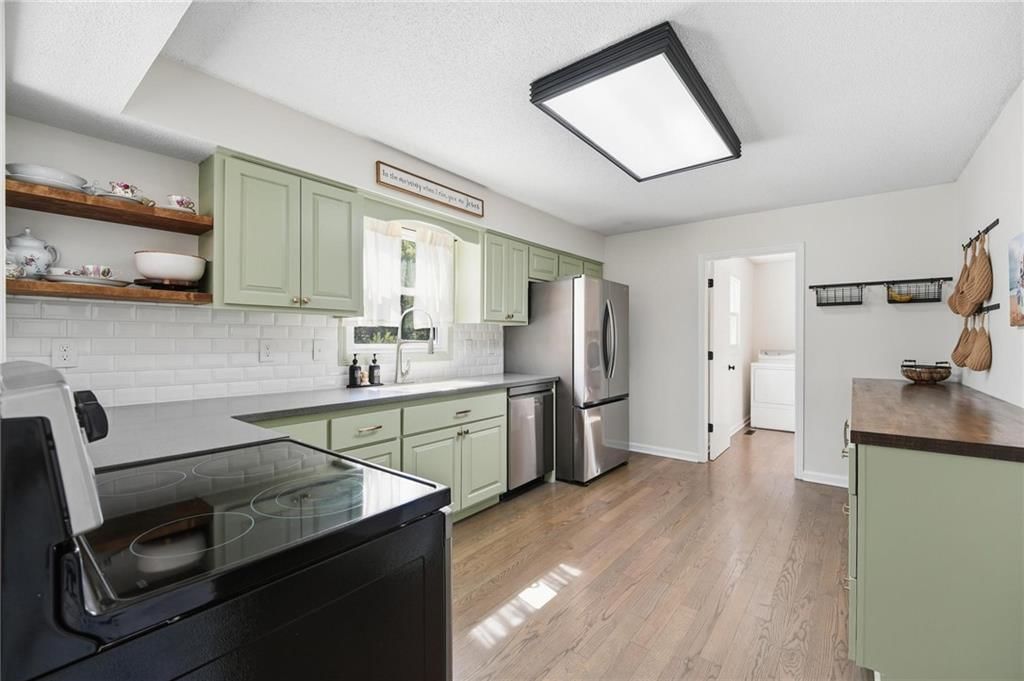 6122 N Coventry Avenue — photo 13