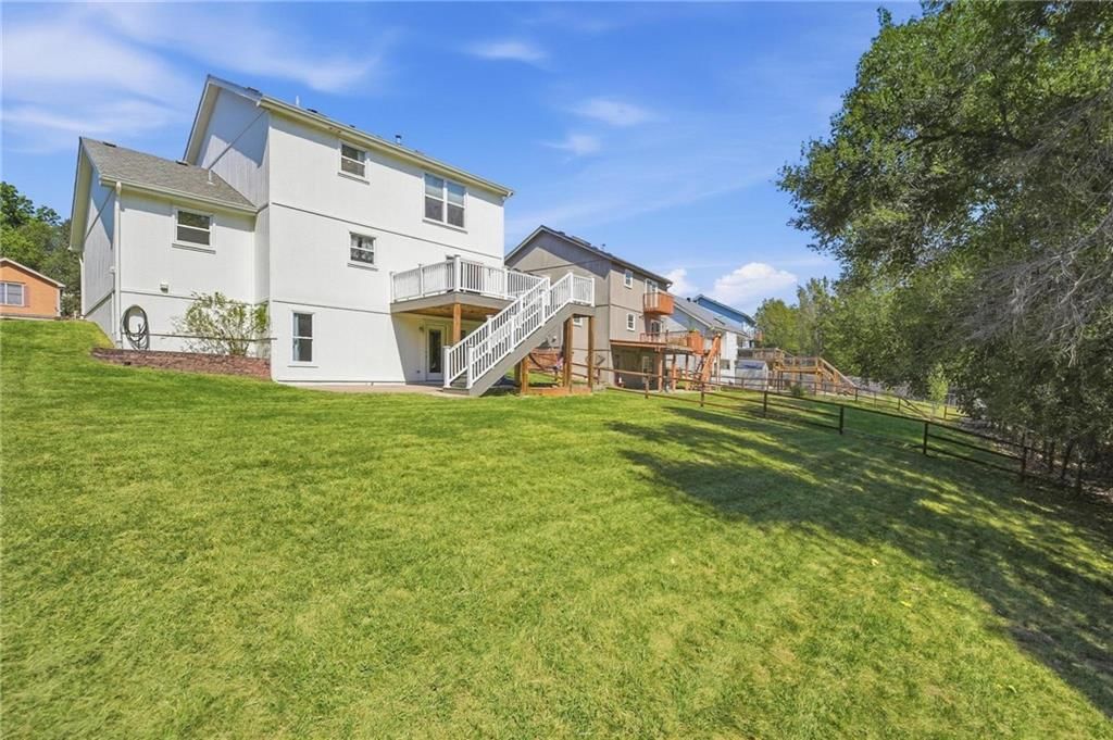 6122 N Coventry Avenue — photo 52