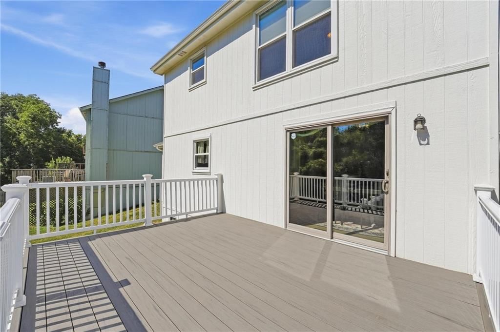 6122 N Coventry Avenue — photo 55