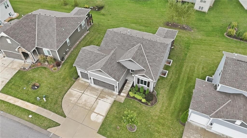 7445 NW Chambers Court — photo 55