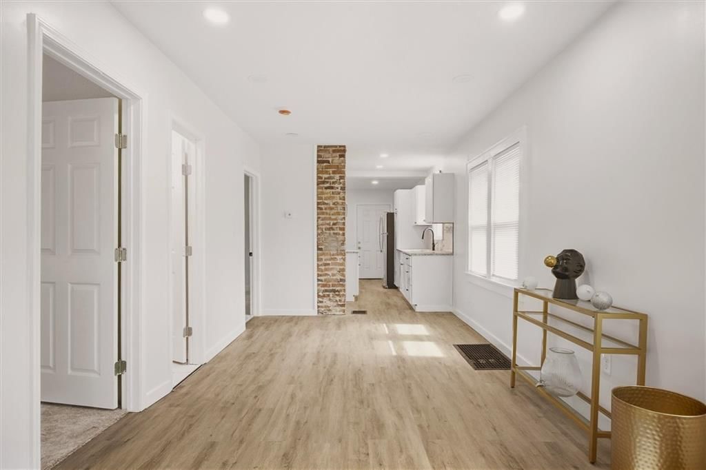 6825 S Benton Avenue — photo 6