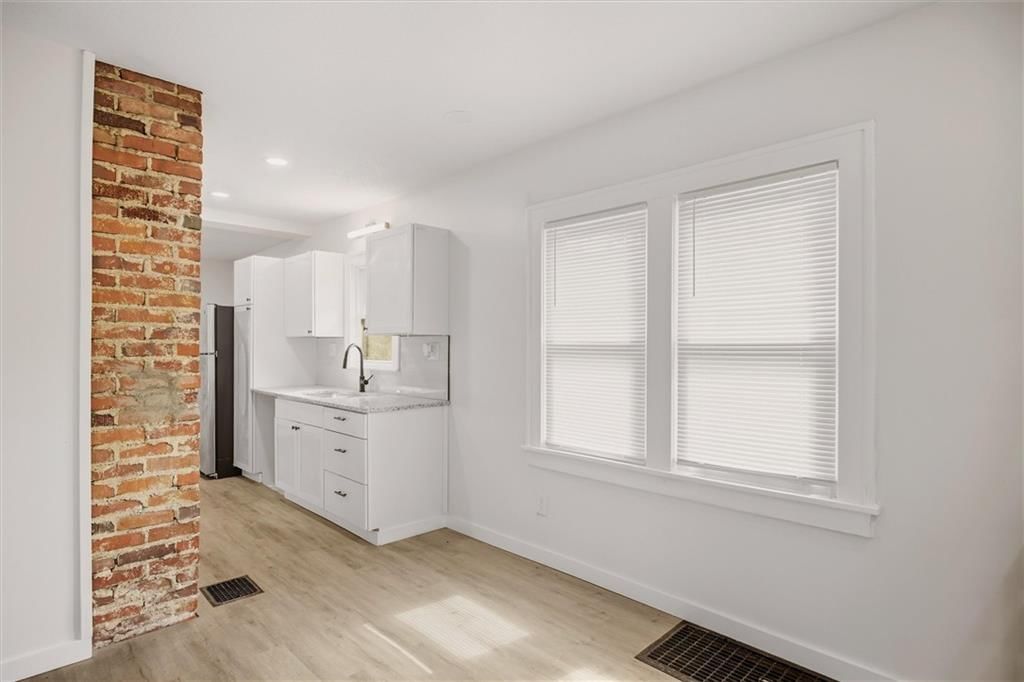 6825 S Benton Avenue — photo 7