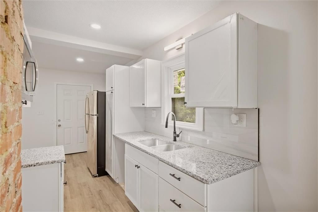 6825 S Benton Avenue — photo 8