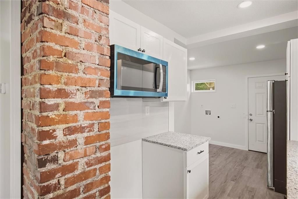 6825 S Benton Avenue — photo 10