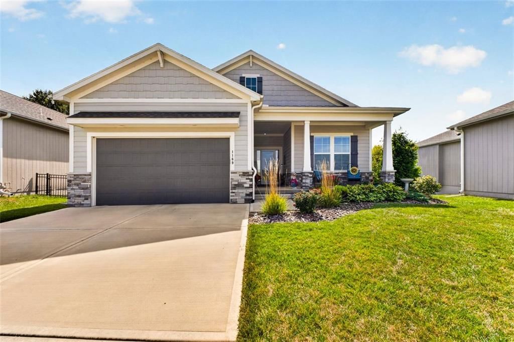 1169 SW Whitby Drive, Lee's Summit, MO