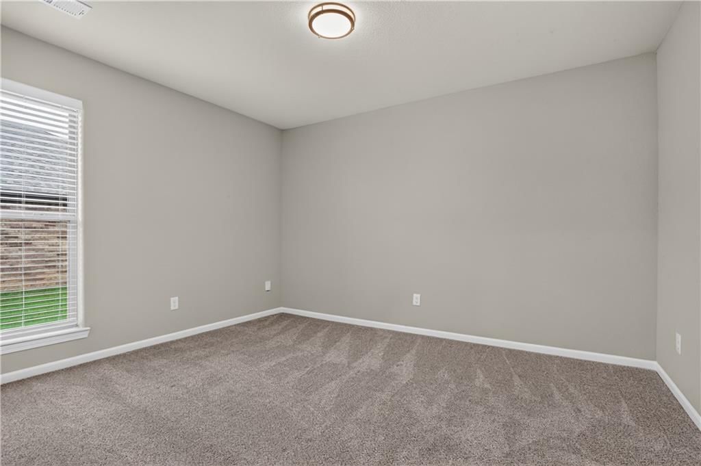 Photo 21 of 25 - 7557 McCormick Drive, Shawnee, KS 66227