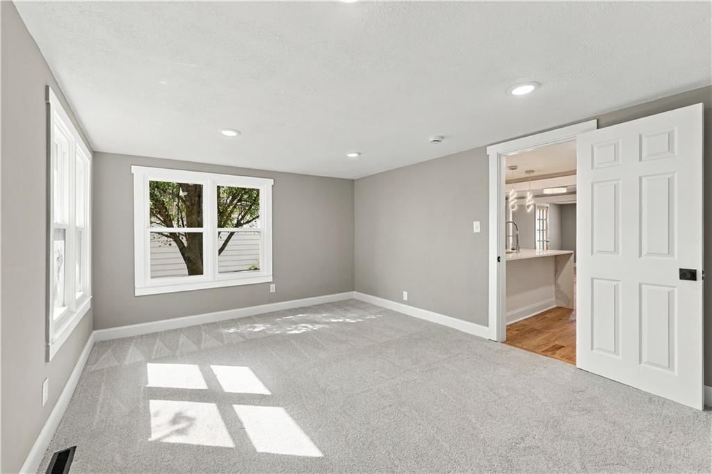 1129 S Dodgion Avenue — photo 9