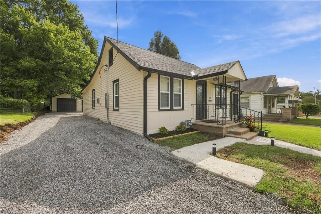 1129 S Dodgion Avenue — photo 25