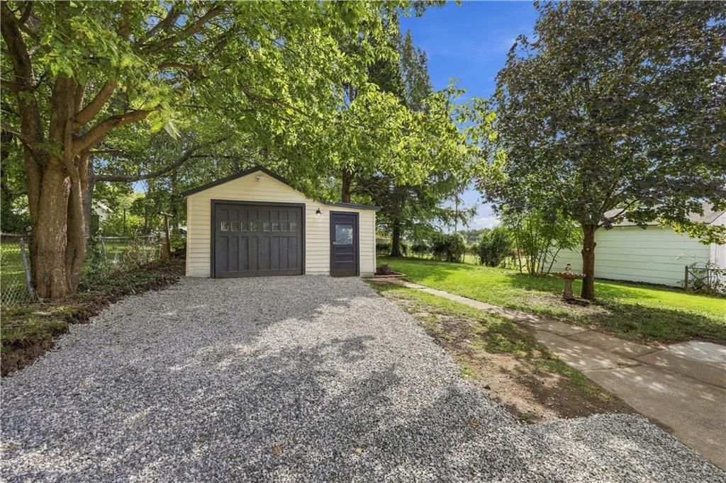 1129 S Dodgion Avenue — photo 26